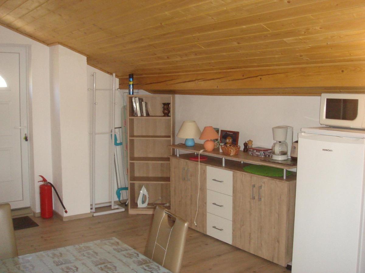 Appartement Nicole Benkovac Εξωτερικό φωτογραφία