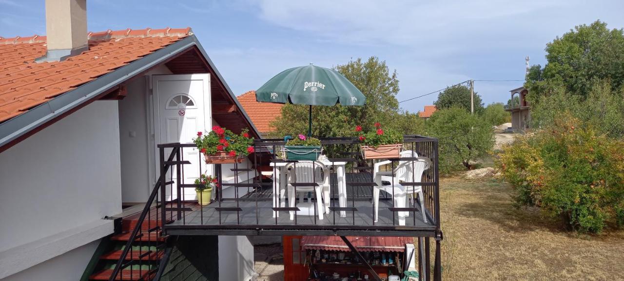 Appartement Nicole Benkovac Εξωτερικό φωτογραφία