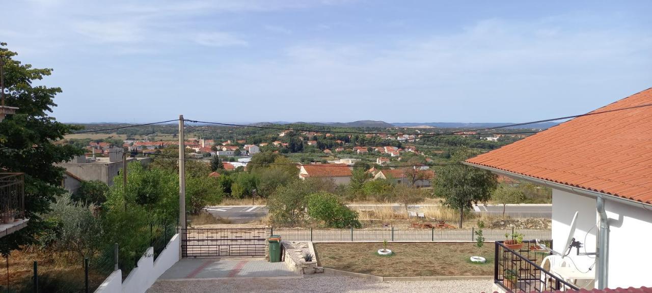Appartement Nicole Benkovac Εξωτερικό φωτογραφία