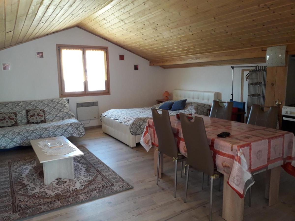 Appartement Nicole Benkovac Εξωτερικό φωτογραφία